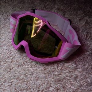 100% Pure Pink Face Mask